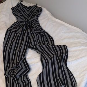 Monteau Dressy Jumpsuit